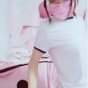 最新虎牙新晋超人气幼齿小清新乖乖女反差妹子美女【反差婊】粉嫩浮力姬（桃小沫沫酱）最新作品完整合集[116V-18.2G]