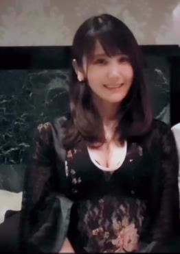 最新MD传媒兔子先生第一次见面居然要脱她衣服