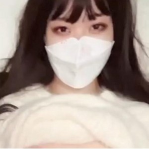 米娜学姐最新角色扮演:一个想“睡”我的女人?