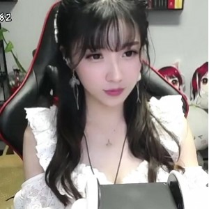 小女巫露视频合集37.4g，百度ED2K下载，尺度收藏必备