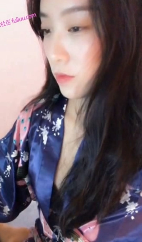 女主播猫奴：收藏55只猫咪，百度搜索视频数量达115个