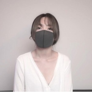 网红私拍平台火爆玩偶姐姐『HongKongDoll』最新剧情《她的秘密3》1V1.6G，精彩护士剧。