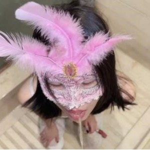 刘大美徒弟自拍合集视频102V6.1G：超大道具秀，暴力场景，三人行