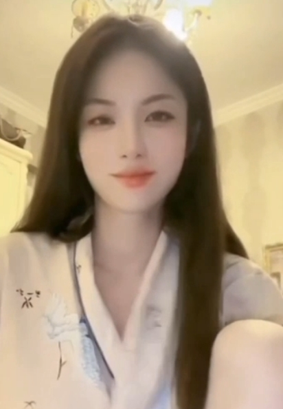 定制版史迪西土豪抖音粉丝视频合集，8v772m精彩内容尽在收藏81！