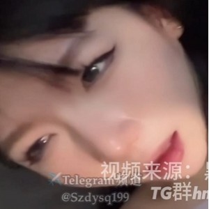 推特TG女孩女神LOOKS1990最新合集1V340M，颜值超高，棒棒糖秀全程露脸，时长6分钟。