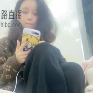 套路直播豆满月最新合集17V9.38G，收藏70，百度ED2K