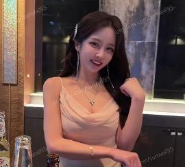 韩国酒吧自拍女团成员sunwall最新合集1V727M,洗手间下水道,套路作品多,颜值身材亮眼