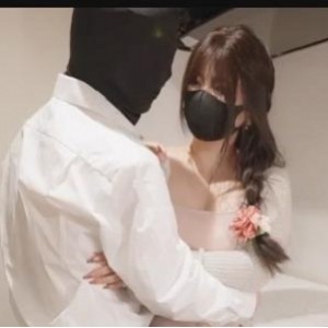 按摩福利姬Nana_taipei最新自拍合集1V1.1G，时长1小时11分，车灯与包包元素。