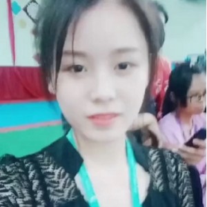 真实漂亮妹子私拍合集86P5V900MB，男友同框展示