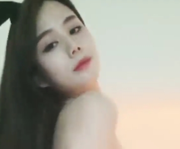 绿播女神小橙子妖娆合集1V1.25G,沉沦美炸了!道具某处解压观看