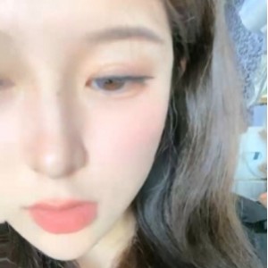 农村大学生暑假生活音音不哭清纯嫩妹最新合集6V2.42G，户外冲澡与黄瓜狂运动