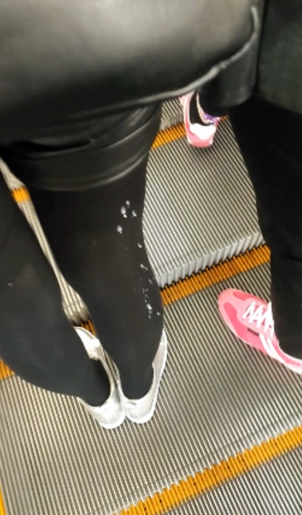 强推街送百度云杰哥超优质美女合集24V5.64G,街头互动