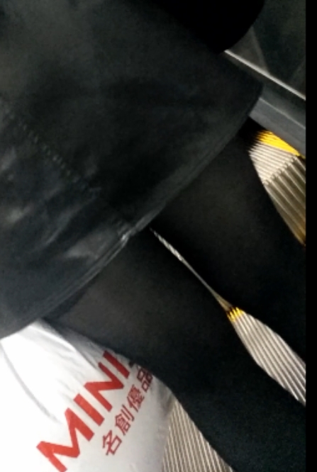 强推街送百度云杰哥超优质美女合集24V5.64G,街头互动