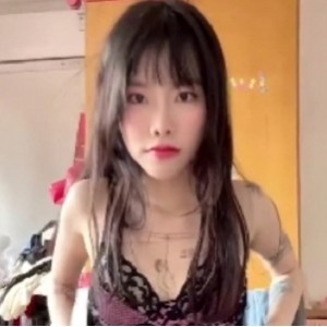 舞蹈学院反差小姐姐尺度私拍展示8V155P合一