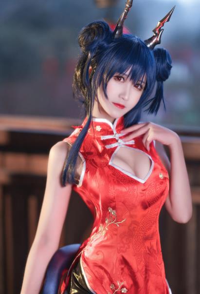 美少女COSER冉酱撩汉秘籍合集25V3.3G，教你如何俘获男生心