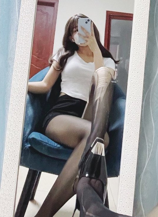 福利姬百度盘桃子御姐合集70V12.8G,黑丝高跟鞋少妇剧情演绎
