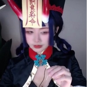 虎牙专业Coser甜美萌夏茉福利13V高清合集，助眠cosplay多变装扮