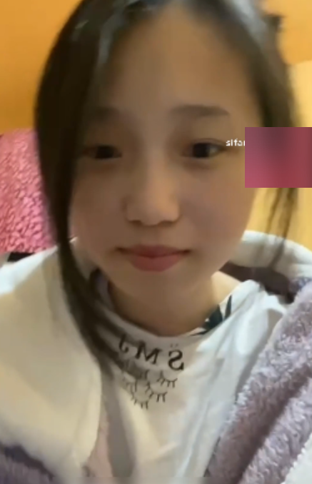 增强版合集百度盘福利姬自拍收集38V20.8G,包含高中大学小狗资源