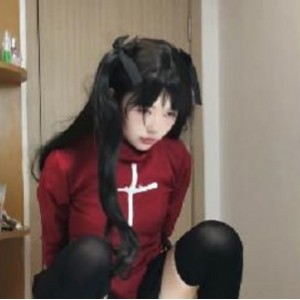 自拍美少女远坂凛最新合集1V1.1G，娇小清新，火爆观看