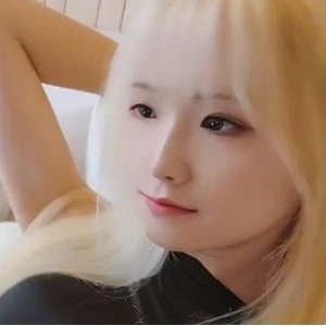 黑丝抖音W娘自拍合集1V550M，颜值可爱男生圈粉