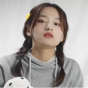 梦丝女神超大合集足系列社保视频1VXXG，众多女网红露脸