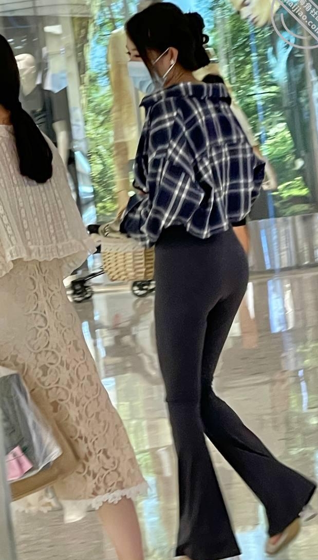 百度弟媳竟是曾经的朋友新婚骚弟媳视频合集50部2.84G