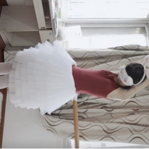 虎牙白丝芭蕾妹1V1.17G嘴上功夫特训