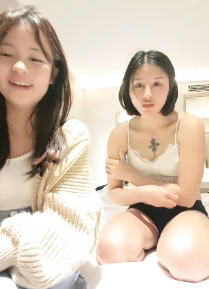 超人气姐妹花酒店双人游戏实录1V990M稀缺资源