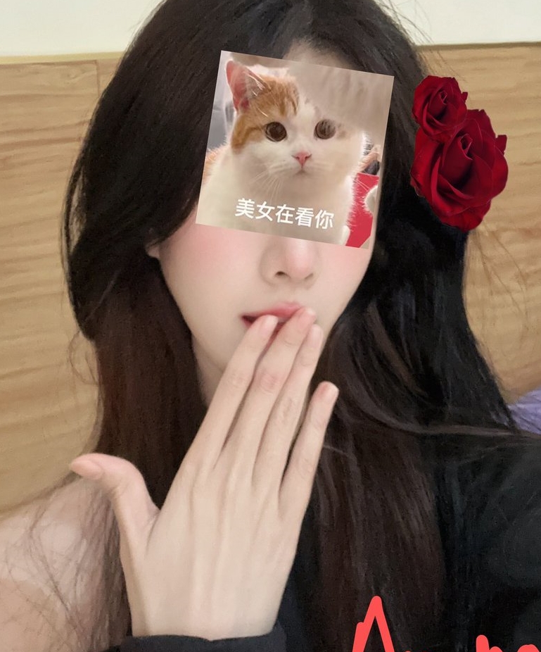 玩铁女神00后健身私拍11部1G阿黑颜精华
