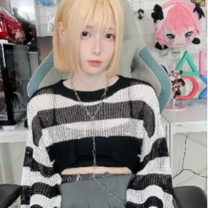 秋月真绫推特私房作品29部6.93G