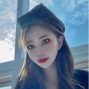 Queenseoa吃瓜私拍Onlyfans合集20部15G太顶了