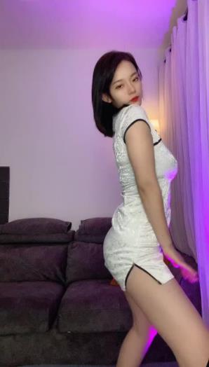 快手你的小李老师抖球精华1部350M太火爆
