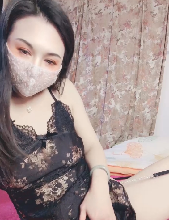 17.2G钢管舞俏俏16V抖音太性感了