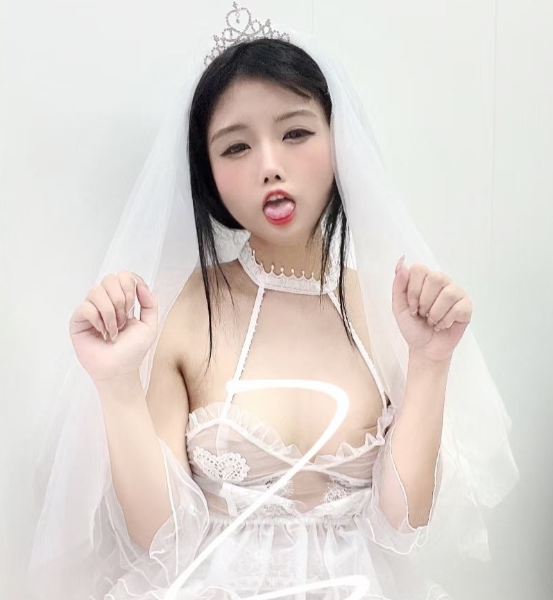 藏库喵四婚纱剧情集8部1.45G诱人