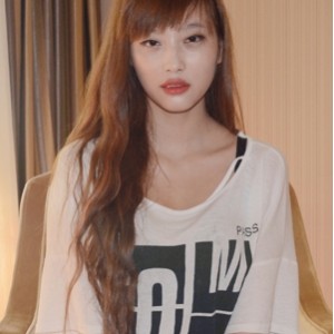 绝赞美女杨晨晨作品合集615套305G微博