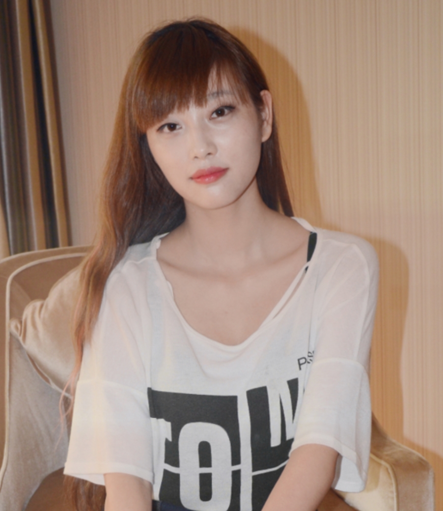 绝赞美女杨晨晨作品合集615套305G微博