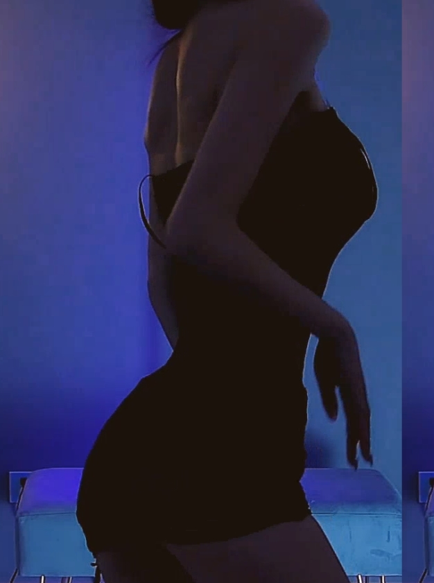 小南南福利合集11.11G斗鱼直播翘臀