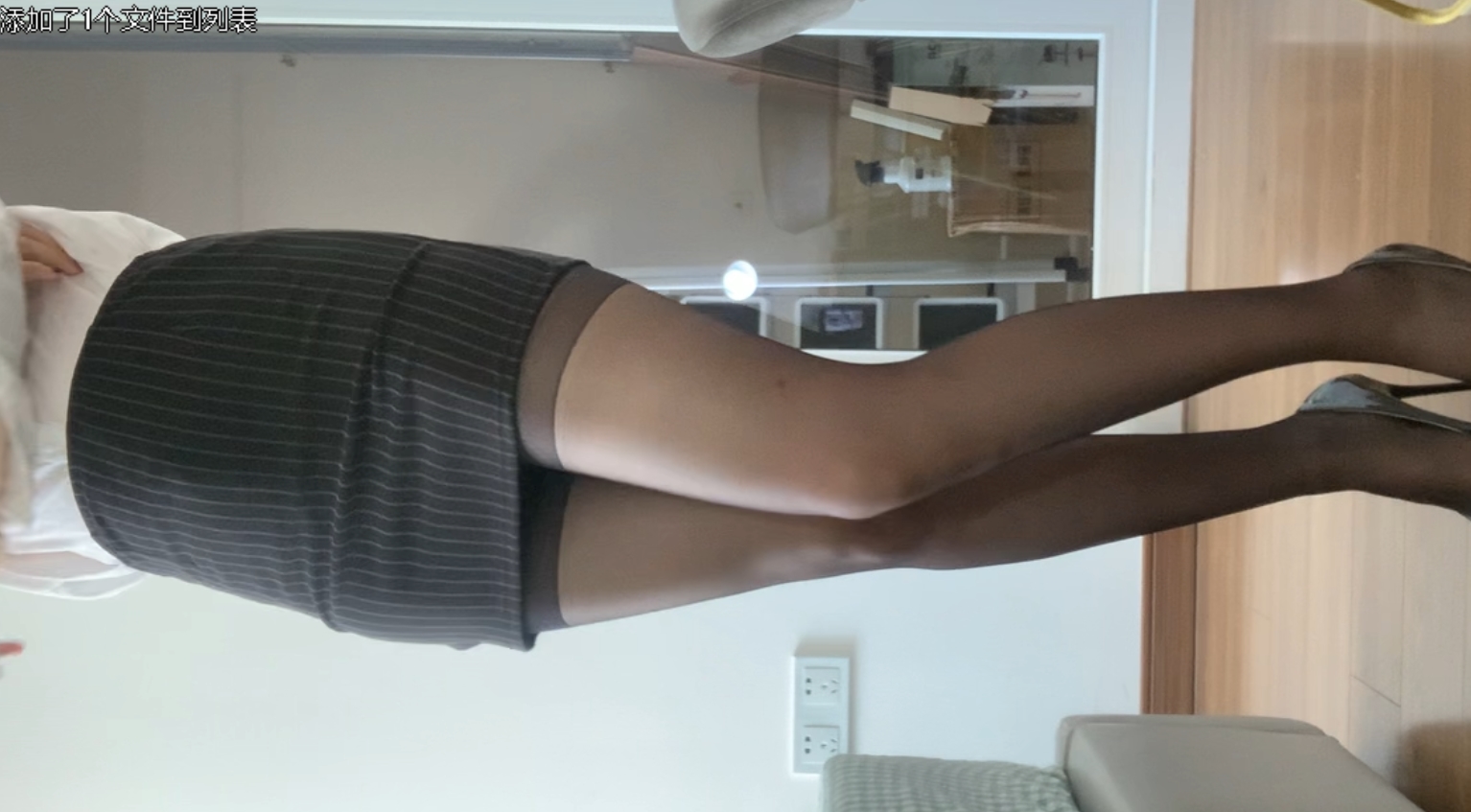 推特闵儿教师御姐视频117部96.6G优质眼镜妹