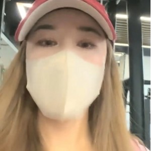 蜜桃臀桃桃586部健身视频284G太翘了