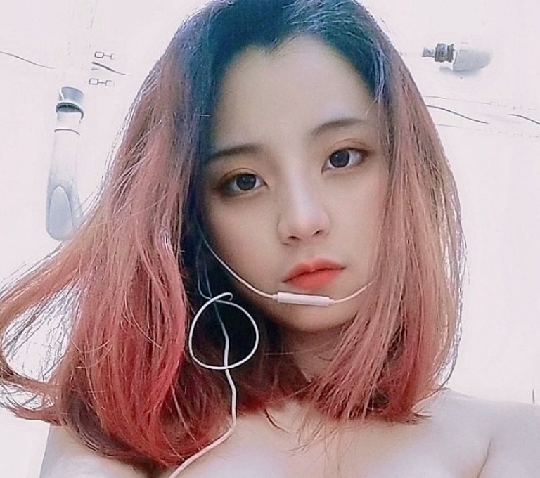 百度云yuumeilyn大罩杯视频50.6g合集童颜大罩杯