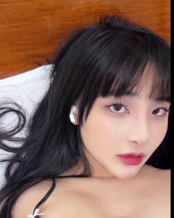 私拍合集yuumeilyn1.7GOF太诱人32部