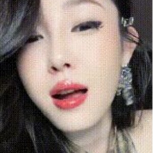 露baby快手福利玩脚2.3G美脚诱惑