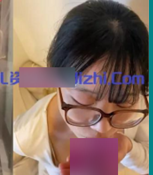 云盘精品眼镜妹momocats野外互动25V
