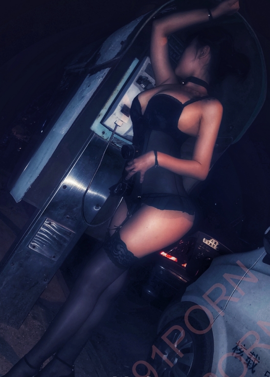 武汉白富美echo猫奴露脸展示1部420M,脸型不自然但晃动明显