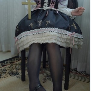 百度ED2K铃木美咲美拍合集4部310g单文件软软趴浅色床单+布洛妮娅COS新增