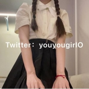 某推neko酱尺度私拍合集5.3G，妹子身材标准，粉嫩可爱，长腿诱人