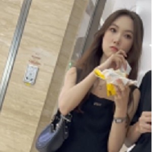 577MBKFC靓女粉色裤裤前后特写1部酥麻