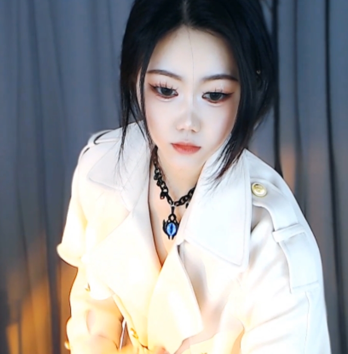 百度云CC嘉尚鱼摆摆私定2套合集2V1.07G，双重压缩，资源不稳