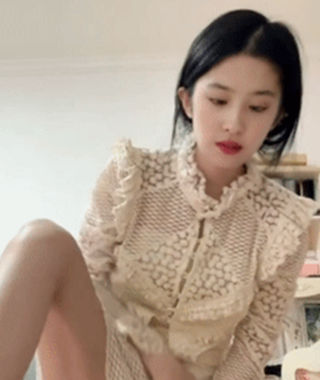 百度盘AI刘亦菲换脸视频合集29部20G，表妹嫩白粉乳太美