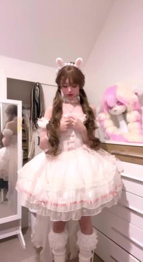 tiktok麒麟ちゃん优质樱花嫩妹放飞自我小合集2部120M,内容精彩